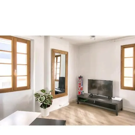 Superbe Appartement, En Plein Centre Ville Calme La Seyne-sur-Mer